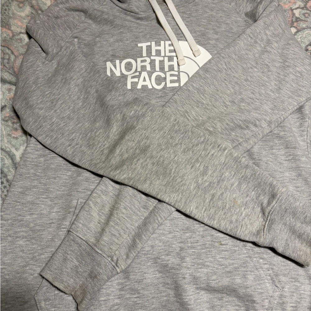 The North Face Men's Gray Sweater